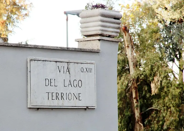 Fermata San Pietro - Con Parcheggio Rome